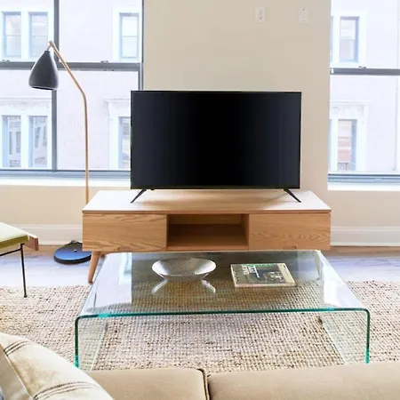 Bold And Spacious 2 Bed In Boston Financial District